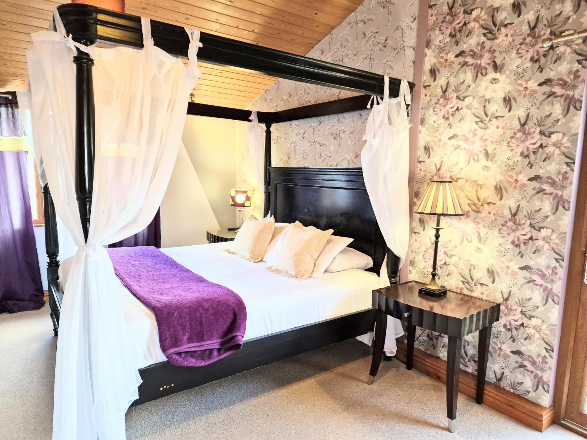Ochil 8 With Private Hot Tub - Fife - Loch Leven - Lomond Hills Villa Kelty Екстериор снимка