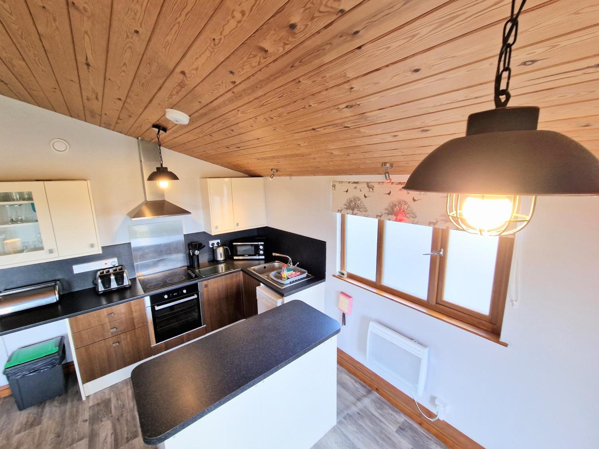 Ochil 8 With Private Hot Tub - Fife - Loch Leven - Lomond Hills Villa Kelty Екстериор снимка